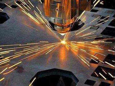 Laserová technológia presného obrábania